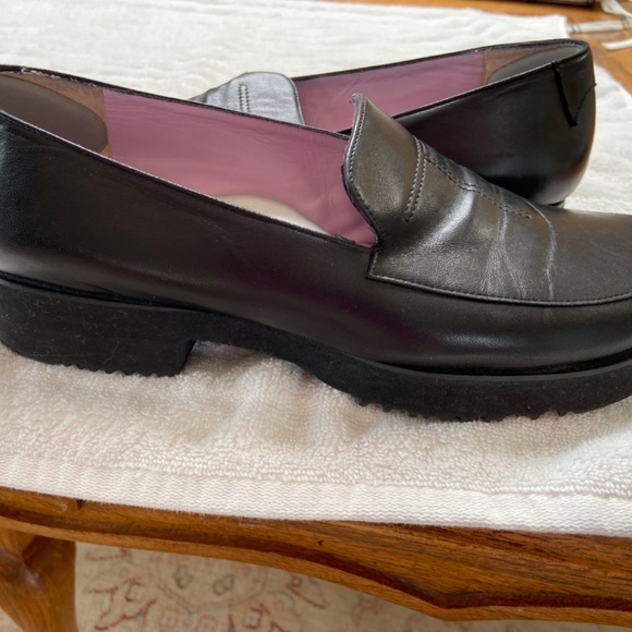 Shoes - Picture 5 of 5